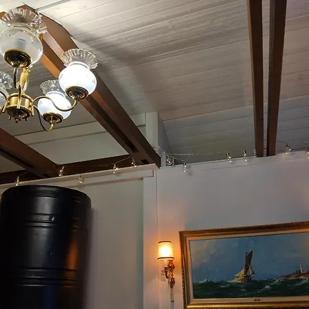 Navy For 6, Free Parking Appartement *